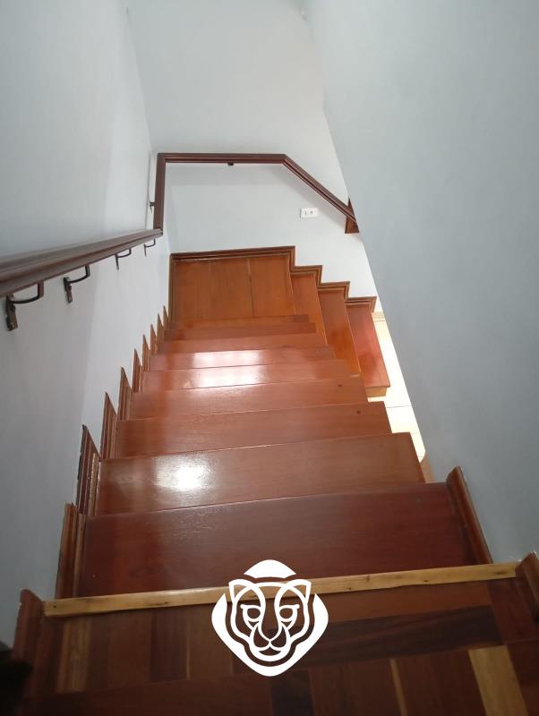 Escada para dormitórios