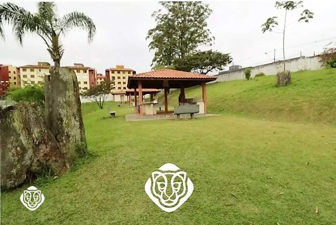Área comum e gramado