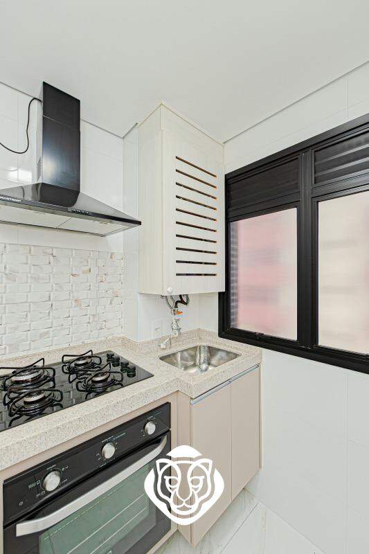 Cozinha e área de serviço