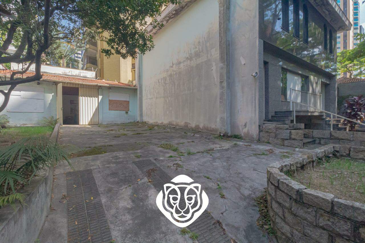 Garagem / Quintal
