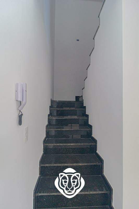 Escada de acesso