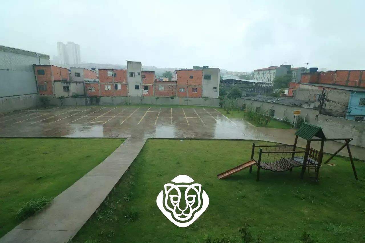 Estacionamento / Playground 