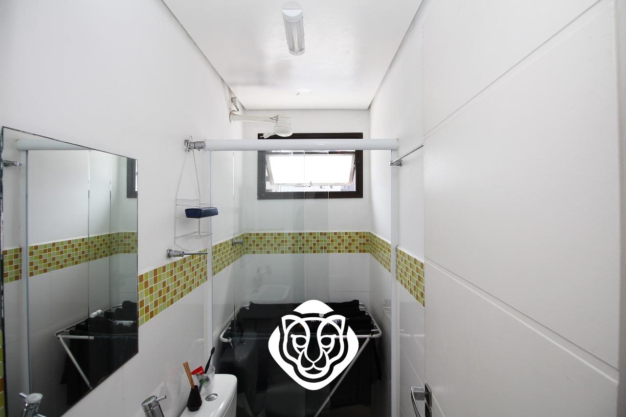 Banheiro área de serviço 