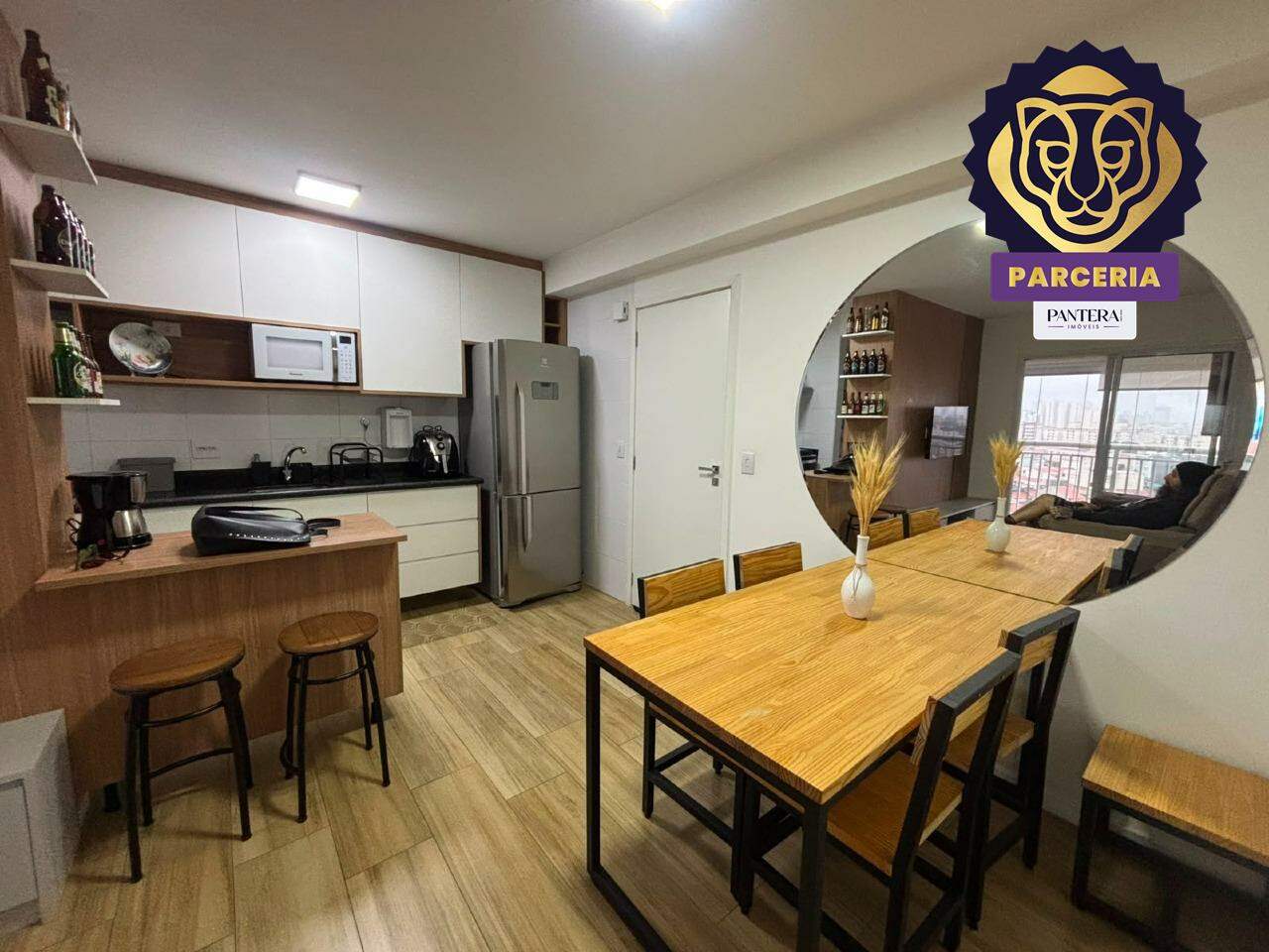Sala de jantar e cozinha