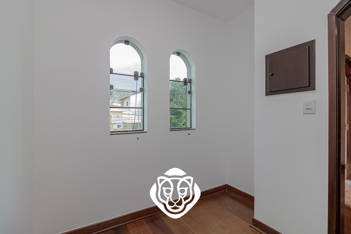 Closet / Banheiro suíte