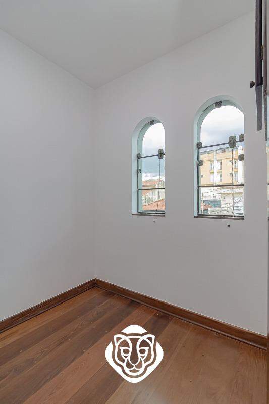 Closet / Banheiro suíte