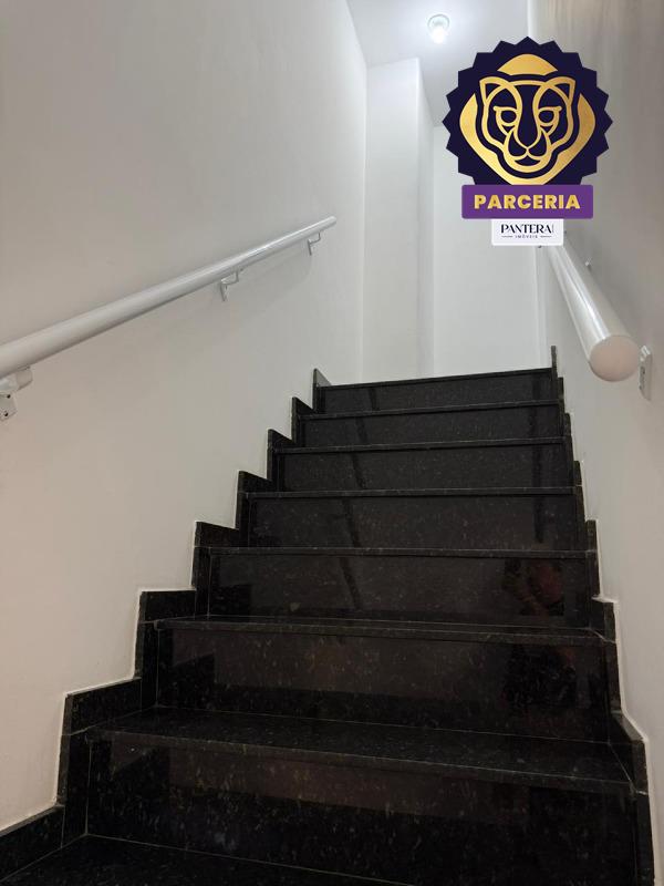 Escada acesso cobertura 