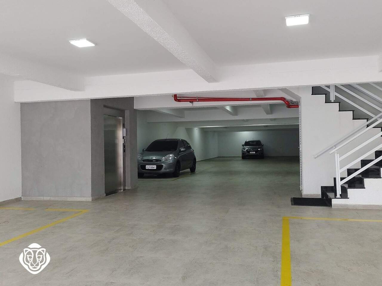 Elevador / Garagem 