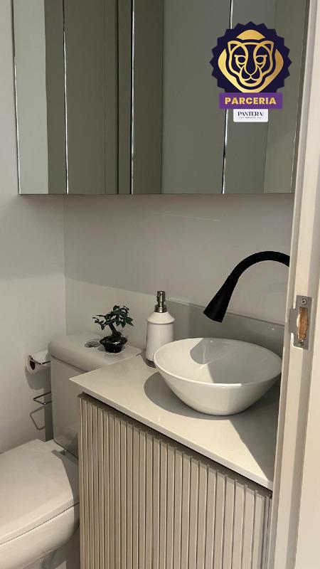 Banheiro de serviço