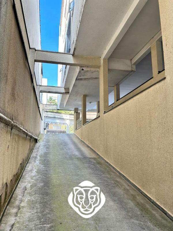 Rampa de acesso a garagem