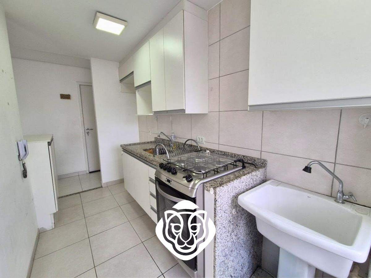 Cozinha e área de serviço