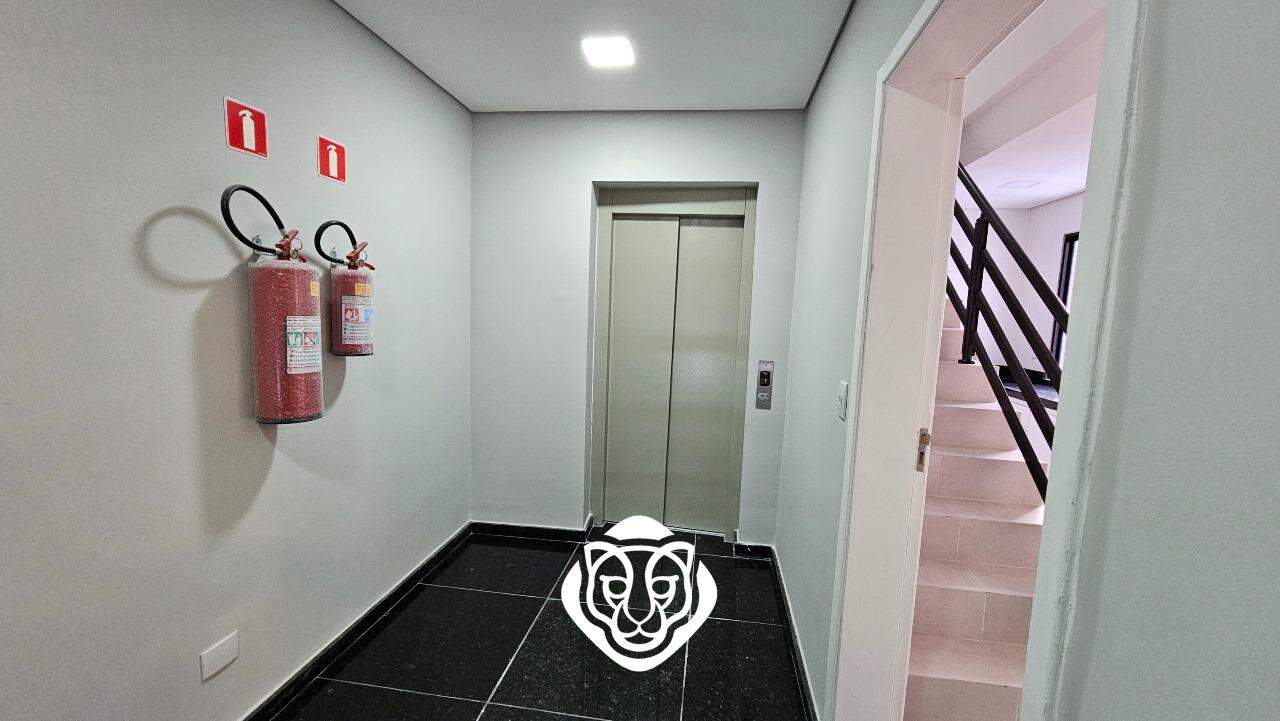 Escada da área Comum