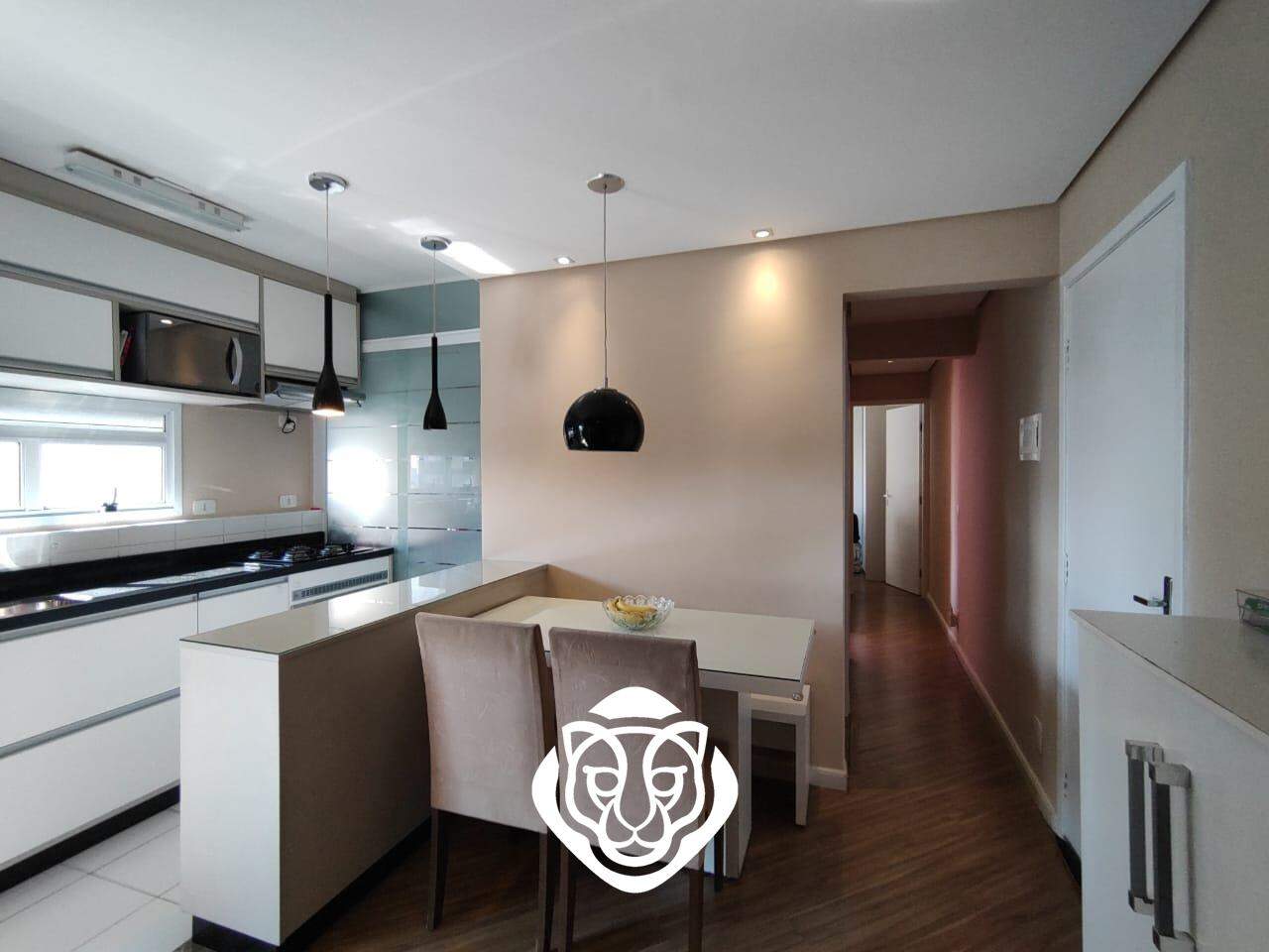 Sala e cozinha