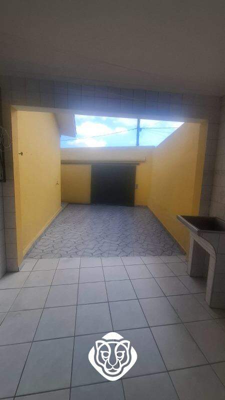 Quintal com 1 vaga
