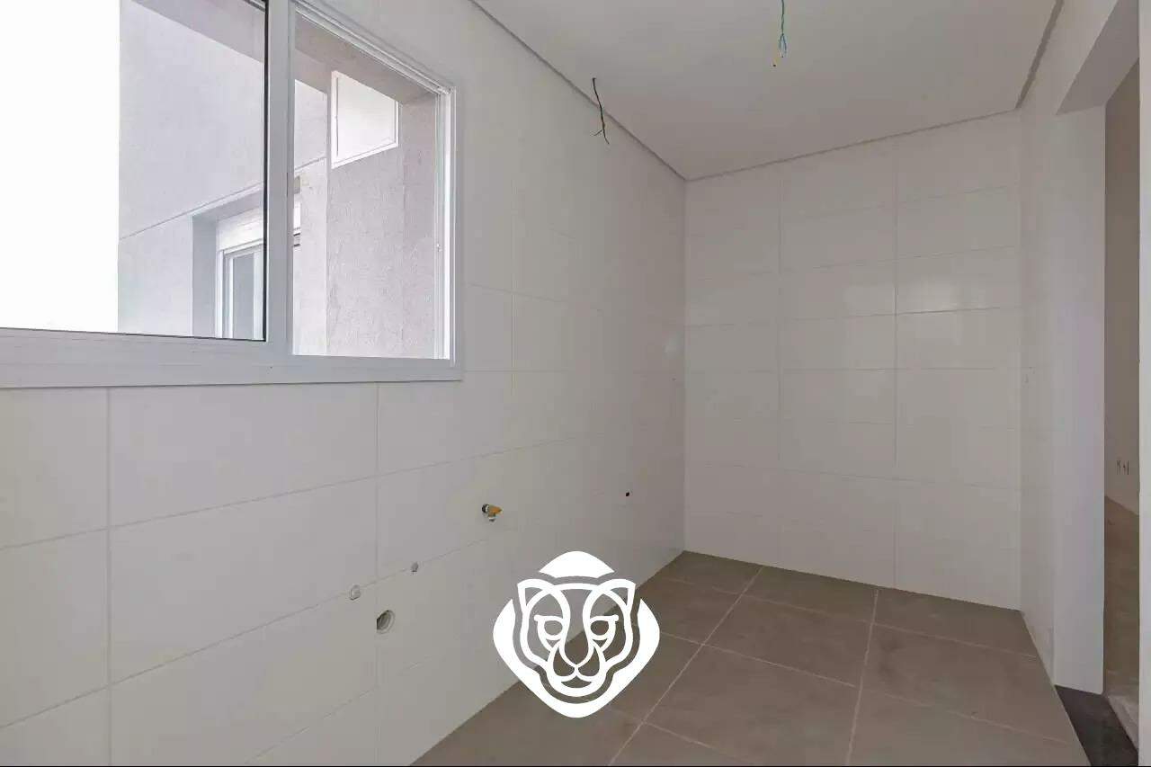 Cozinha e área de serviço