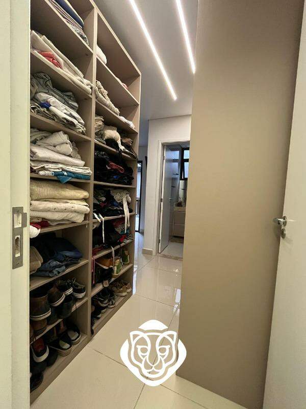 Closet - Dormitório III