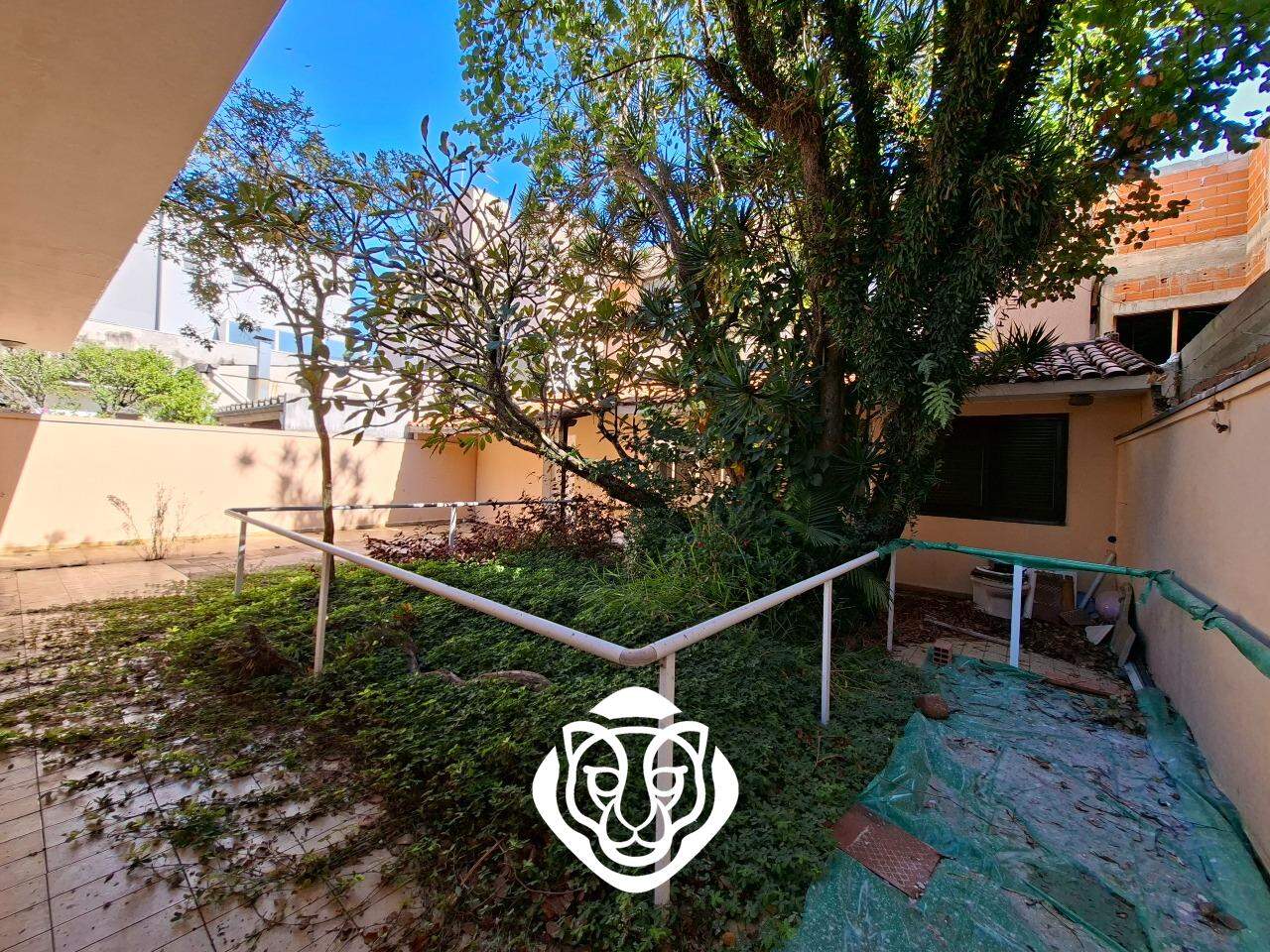 jardim fundos