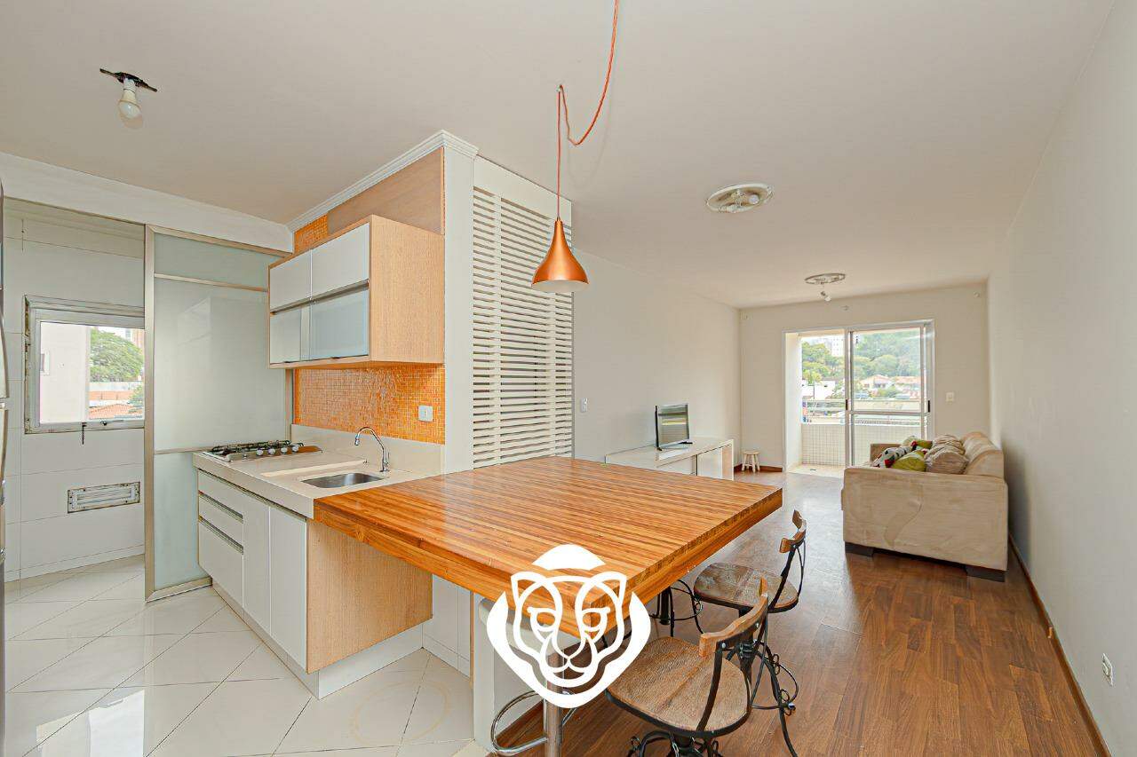 Sala e cozinha