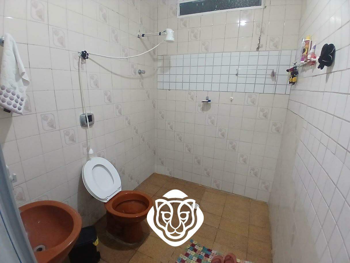 Casa II - banheiro social