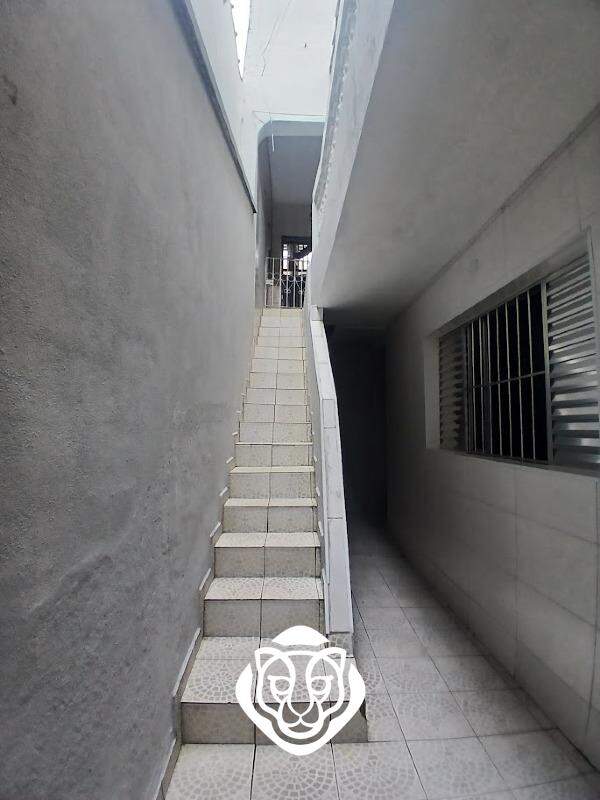 Escadas casa baixo