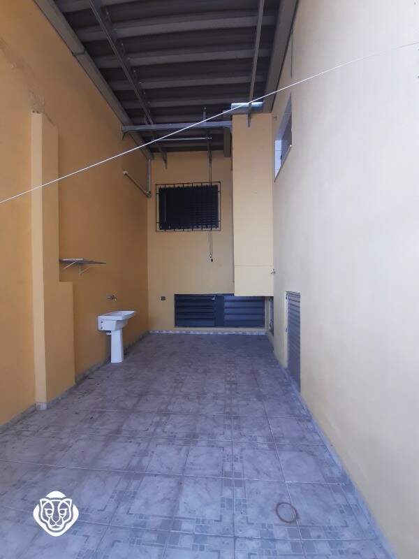 Área de serviço I - casa I