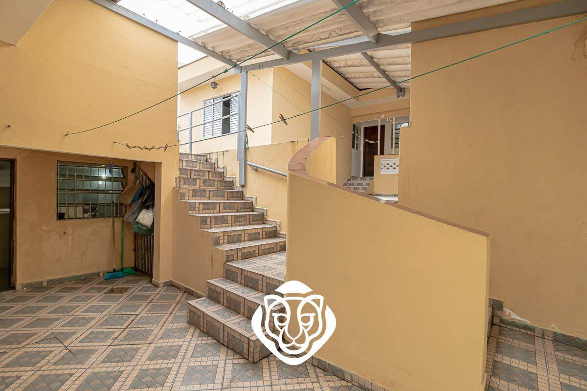 Área de serviço e acesso a casa II