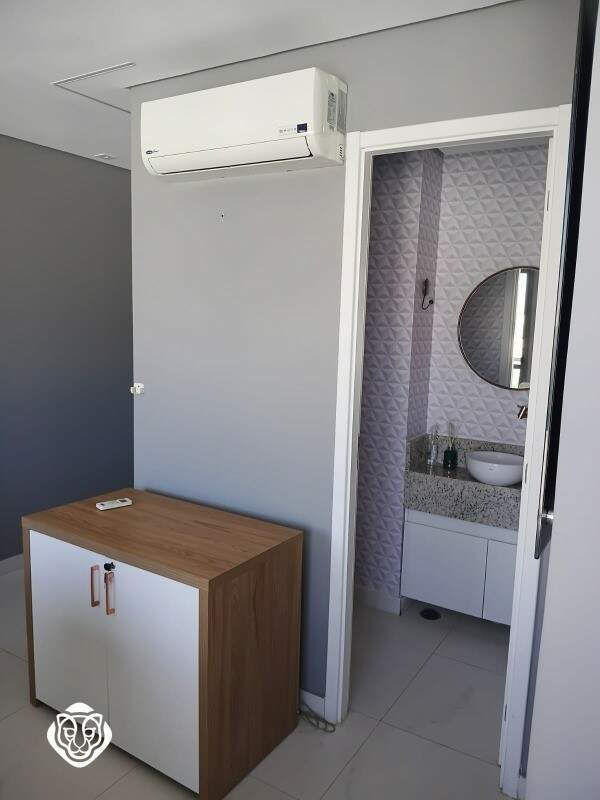 Sala / Banheiro