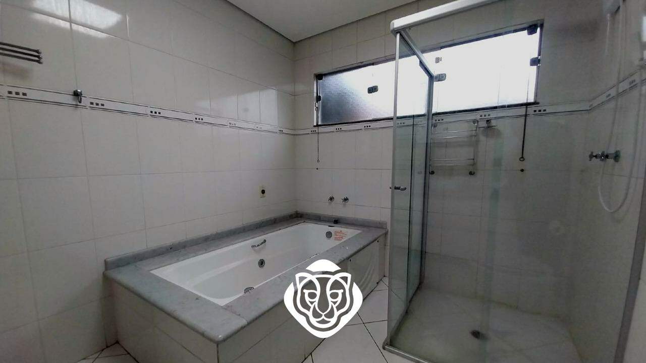 Banheiro suíte I