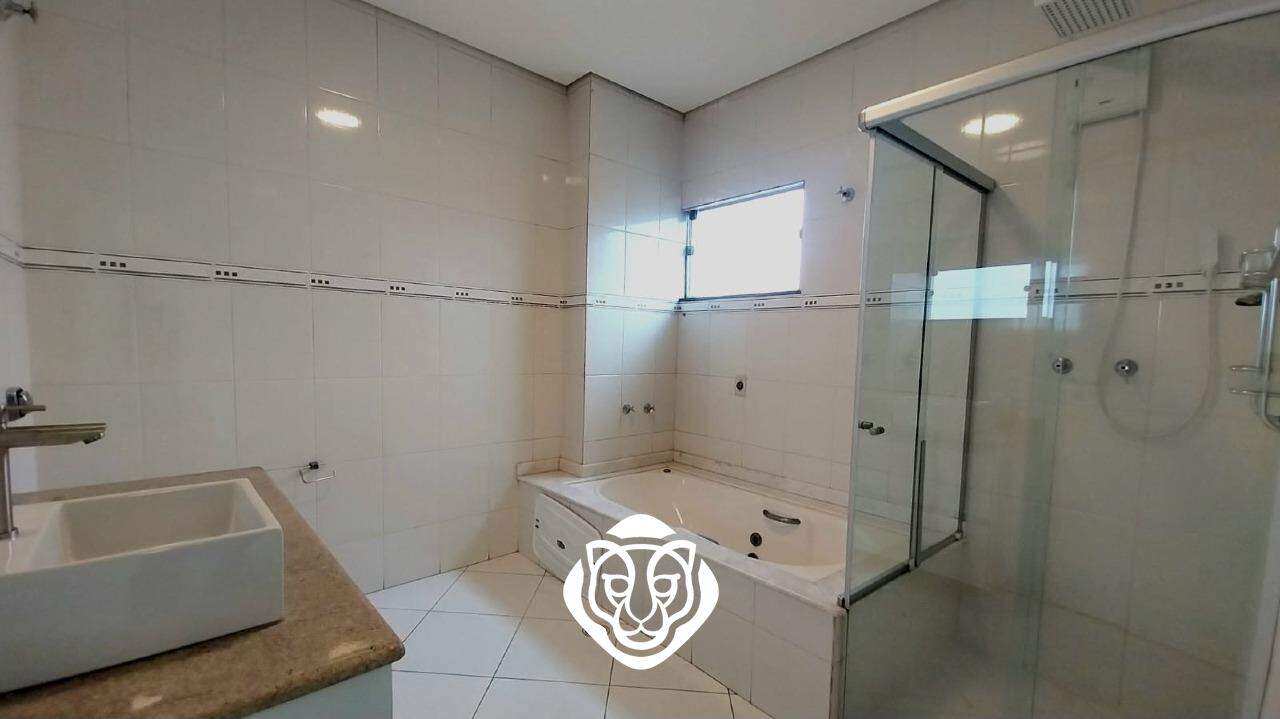 Banheiro suíte IV