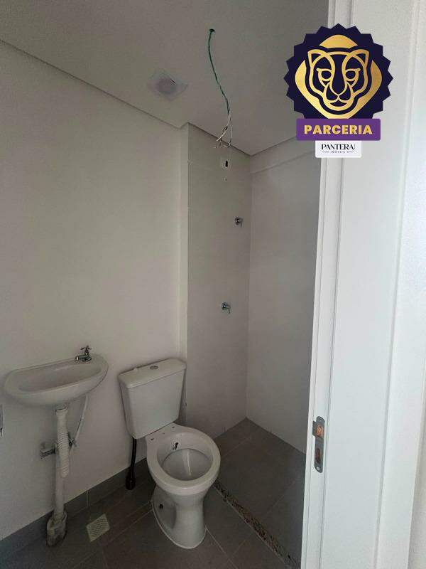 Banheiro de serviço