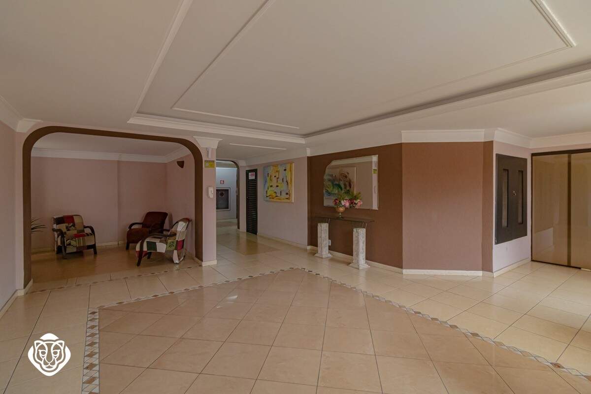 Hall Social