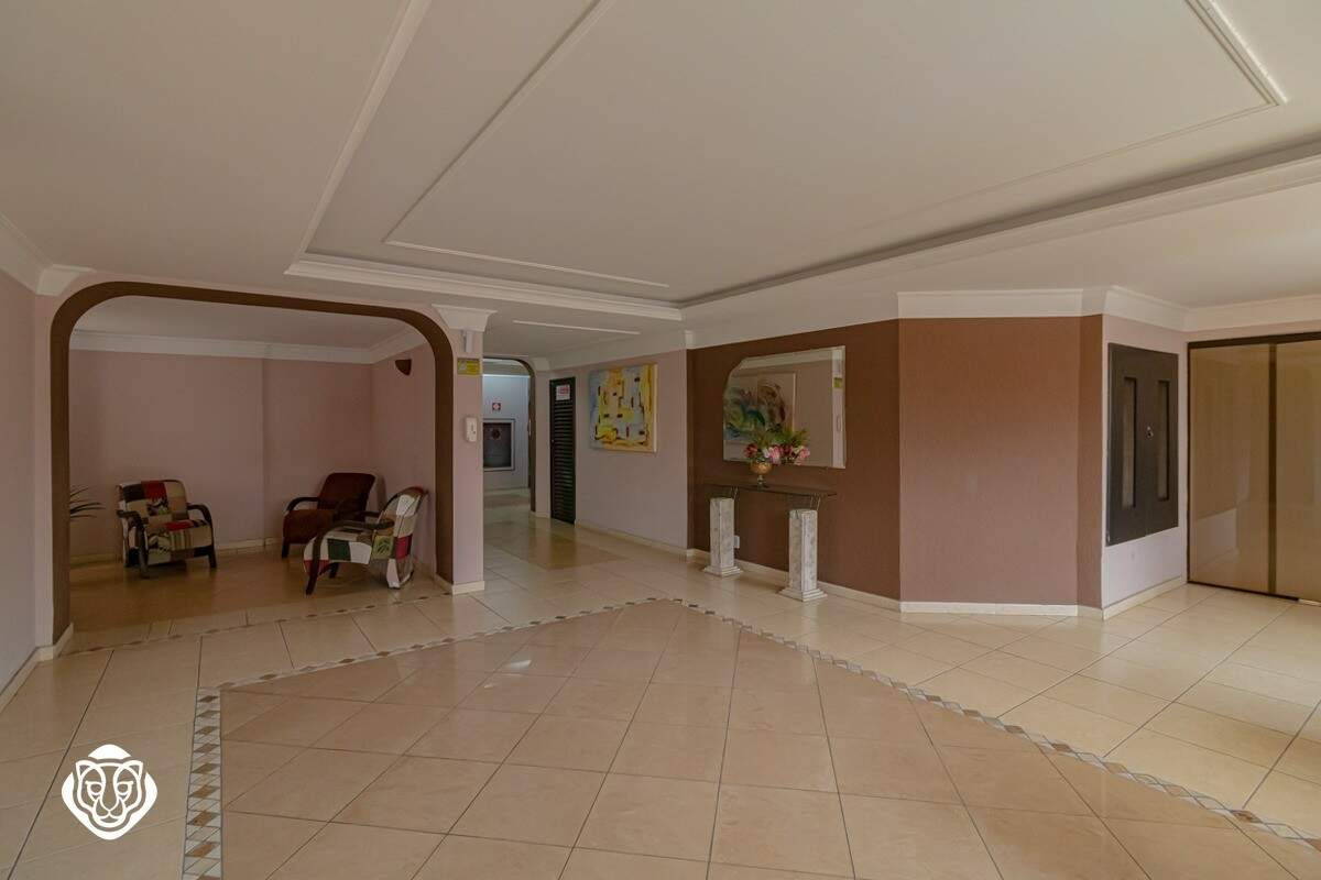 Hall Social