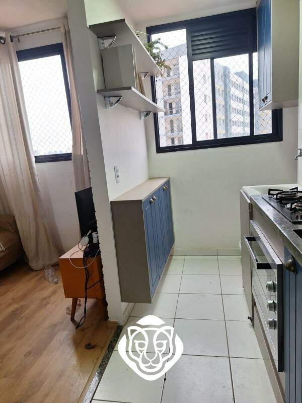 Cozinha e área de serviço