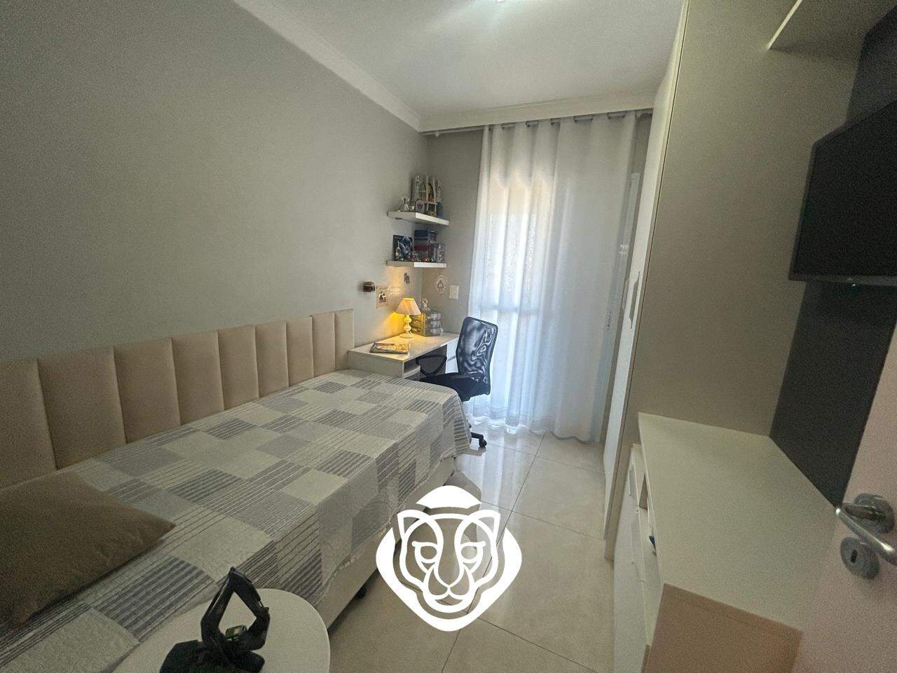 Dormitorio II