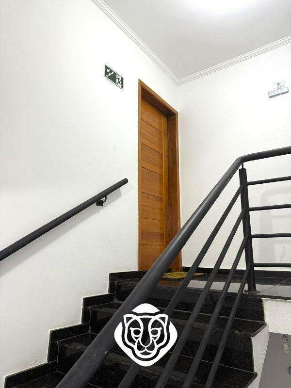 Escada de acesso ao Apartamento