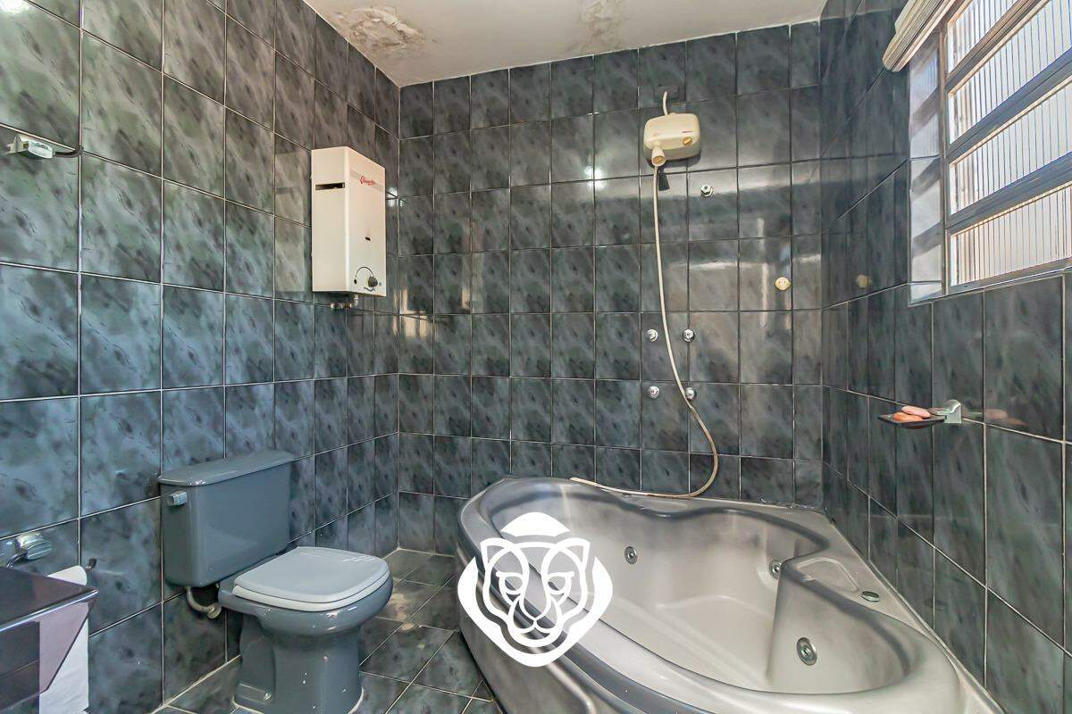Banheiro suíte / Casa II