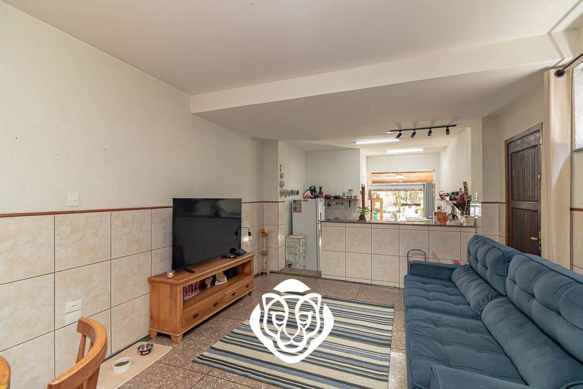 Sala / Piso inferior