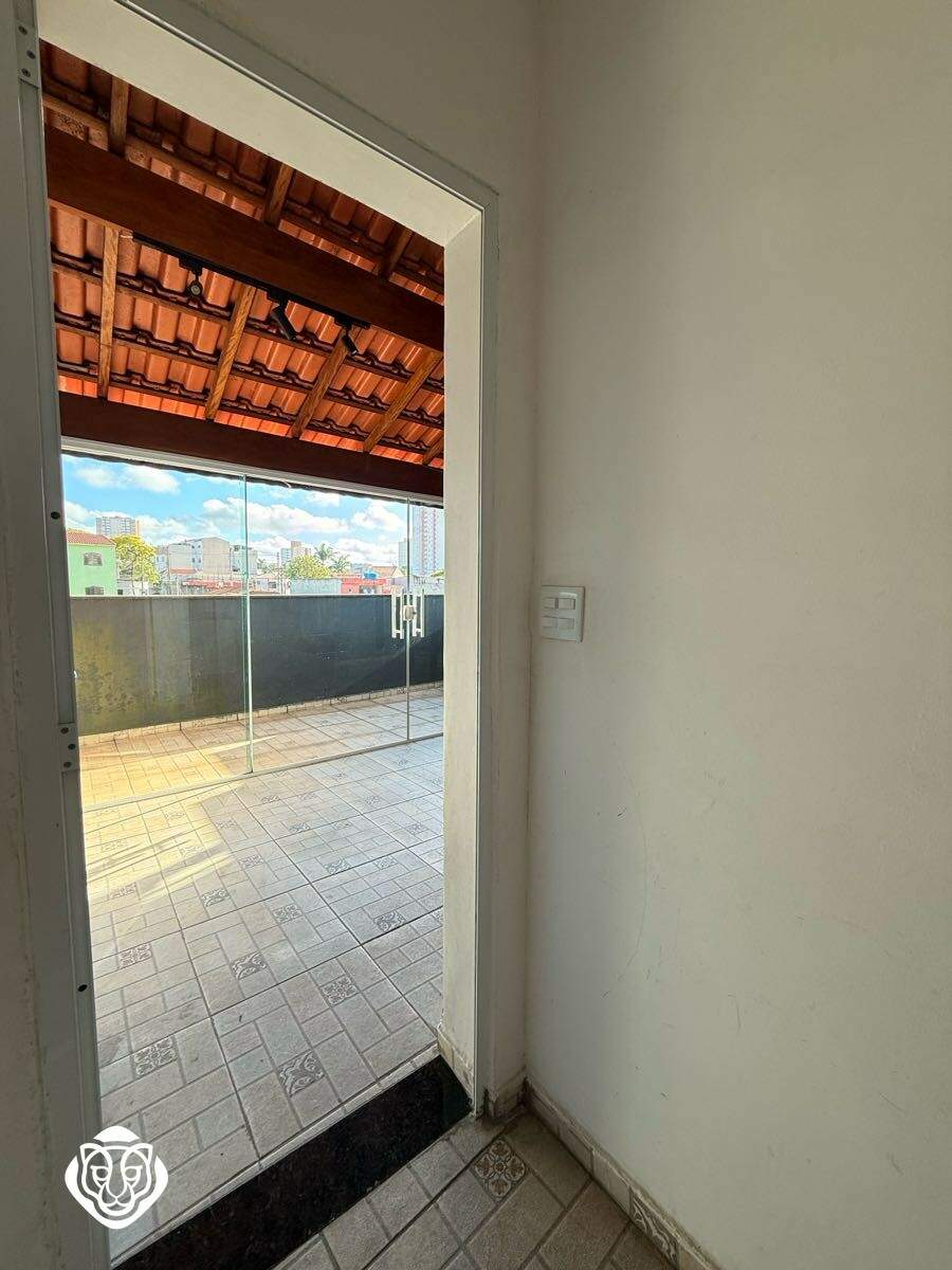 Escada de acesso 