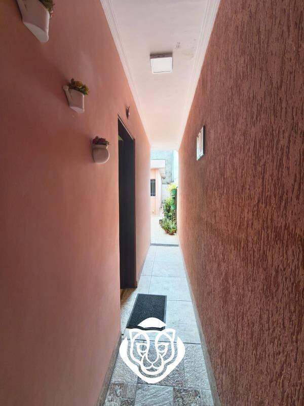 Corredor externo coberto