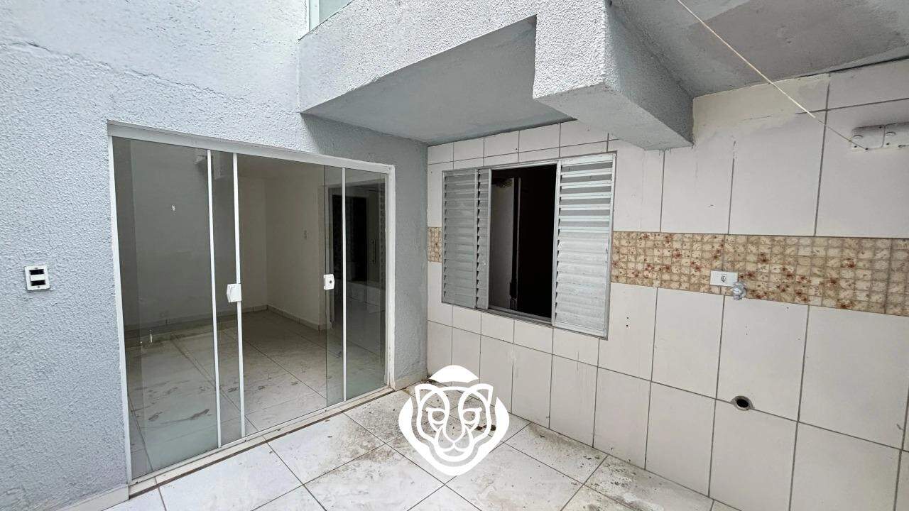 Entrada edícula