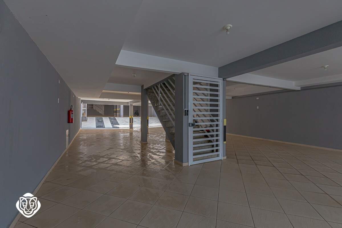 Garagem/ Acesso ao apartamento