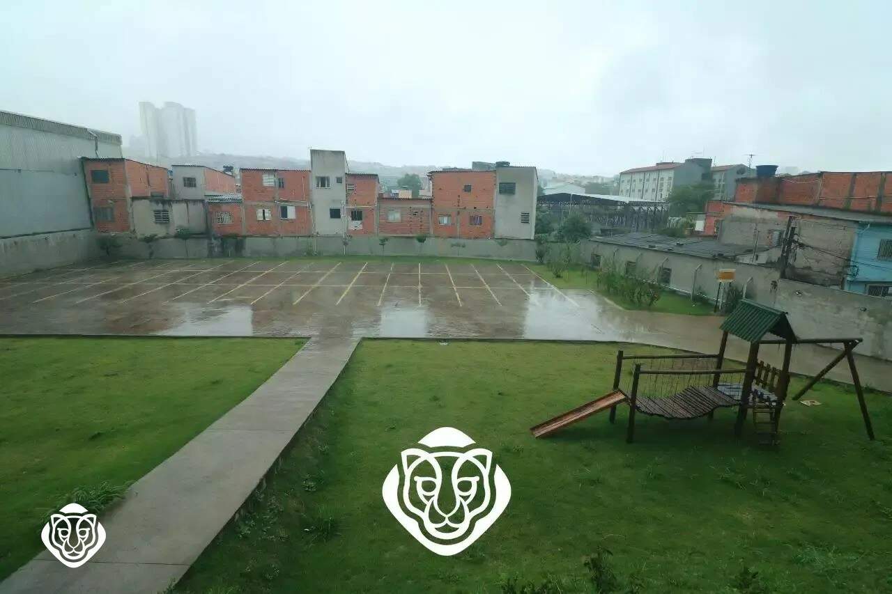 Estacionamento / Playground 