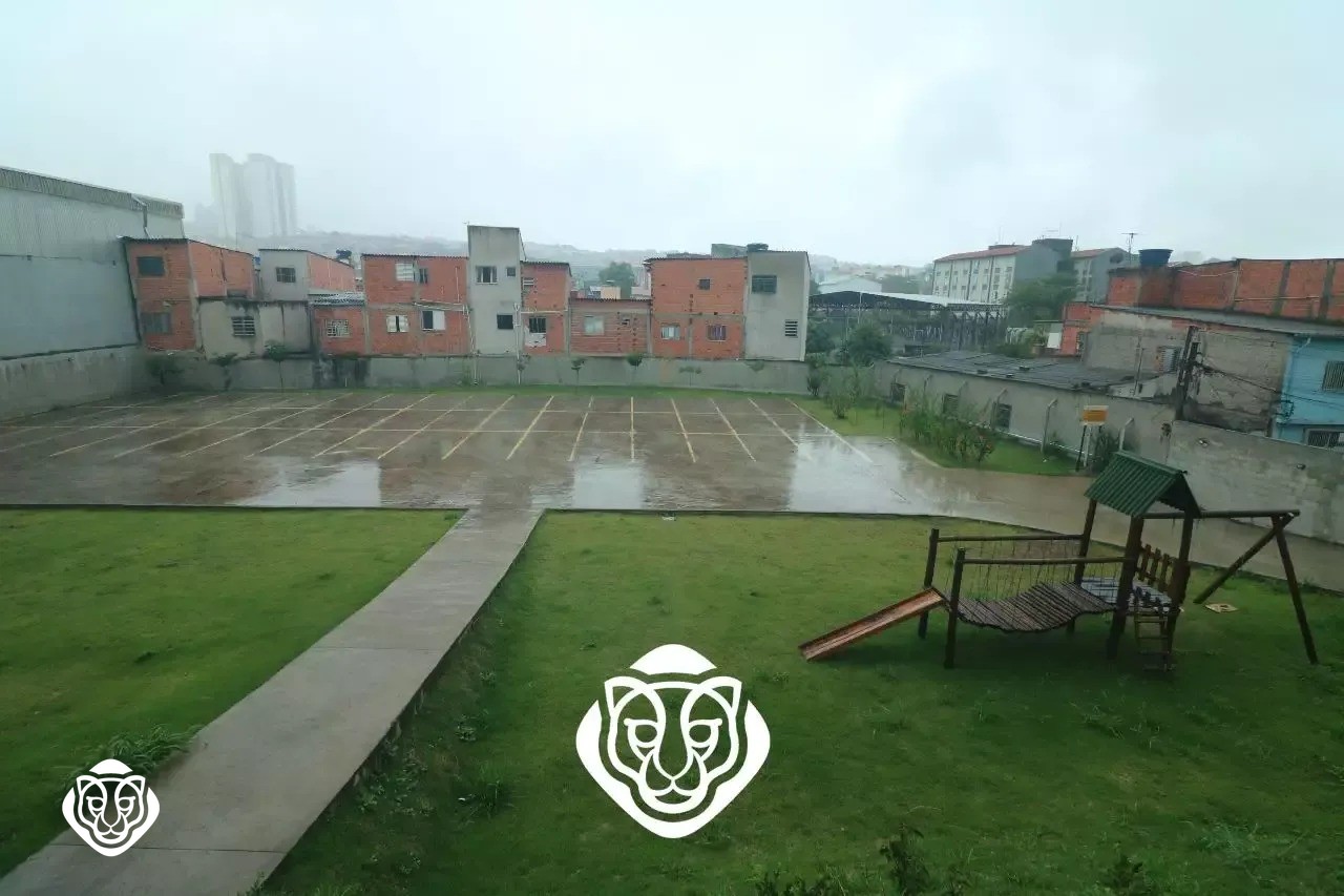 Estacionamento / Playground 