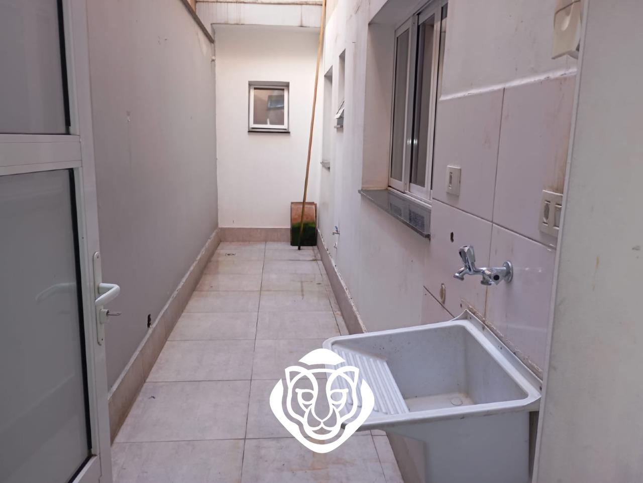 Quintal e área de serviço