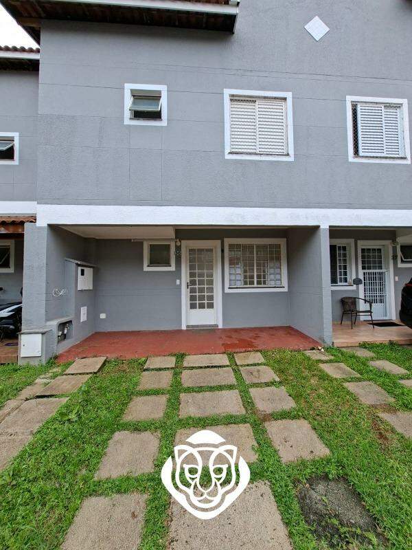 Fachada / Garagem 
