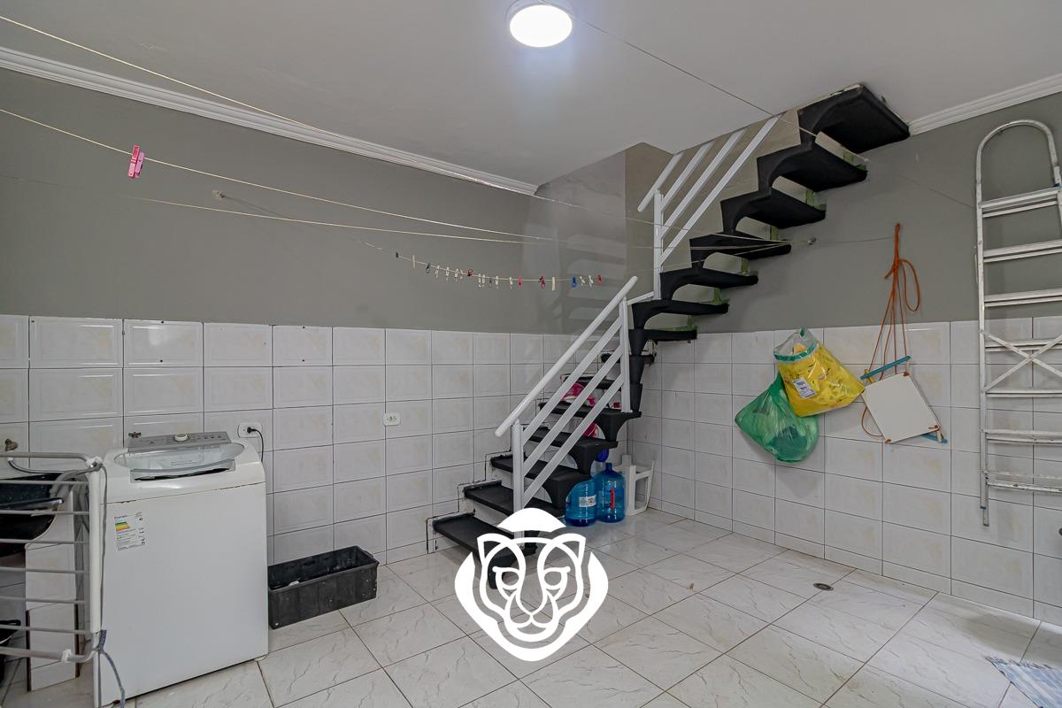 Área de serviço / Acesso a varanda fundos