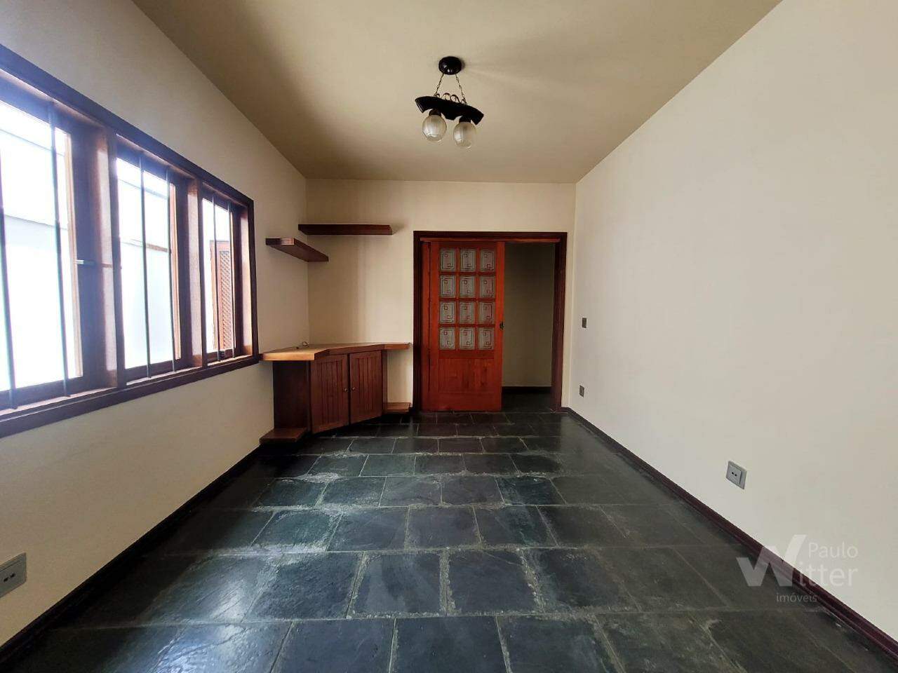 Casa para aluguel no Centro: 