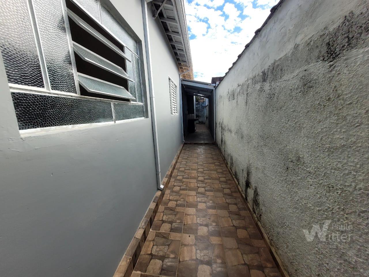 Casa para aluguel no Jardim Santo Antonio: 