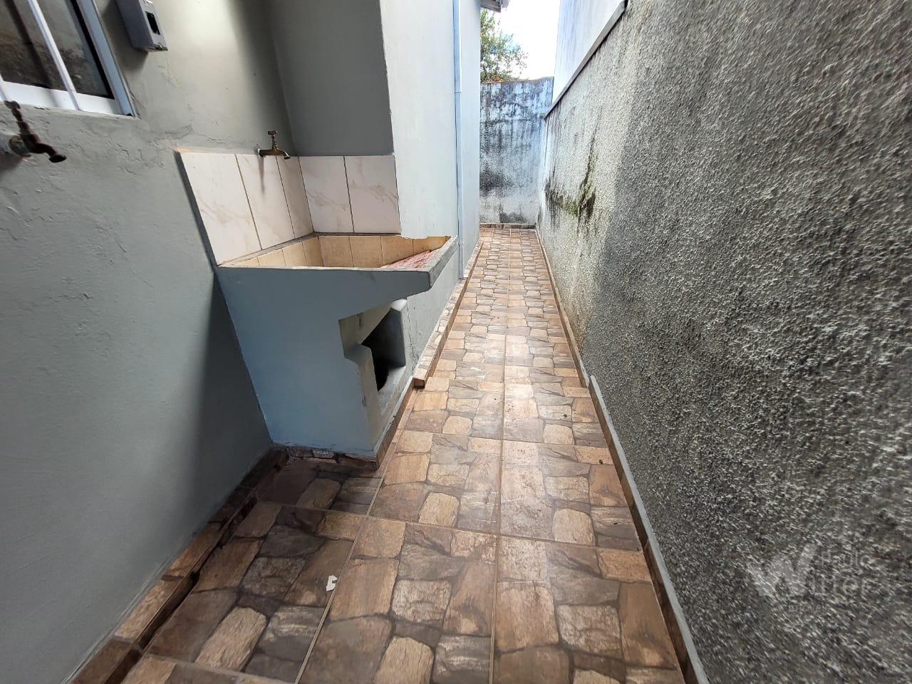 Casa para aluguel no Jardim Santo Antonio: 