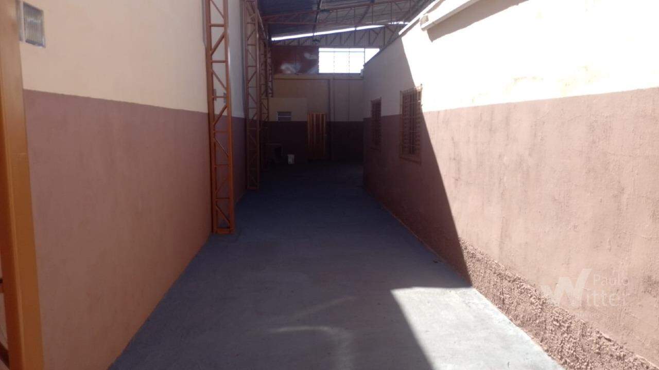 Galpão para aluguel no Jardim Peris: 